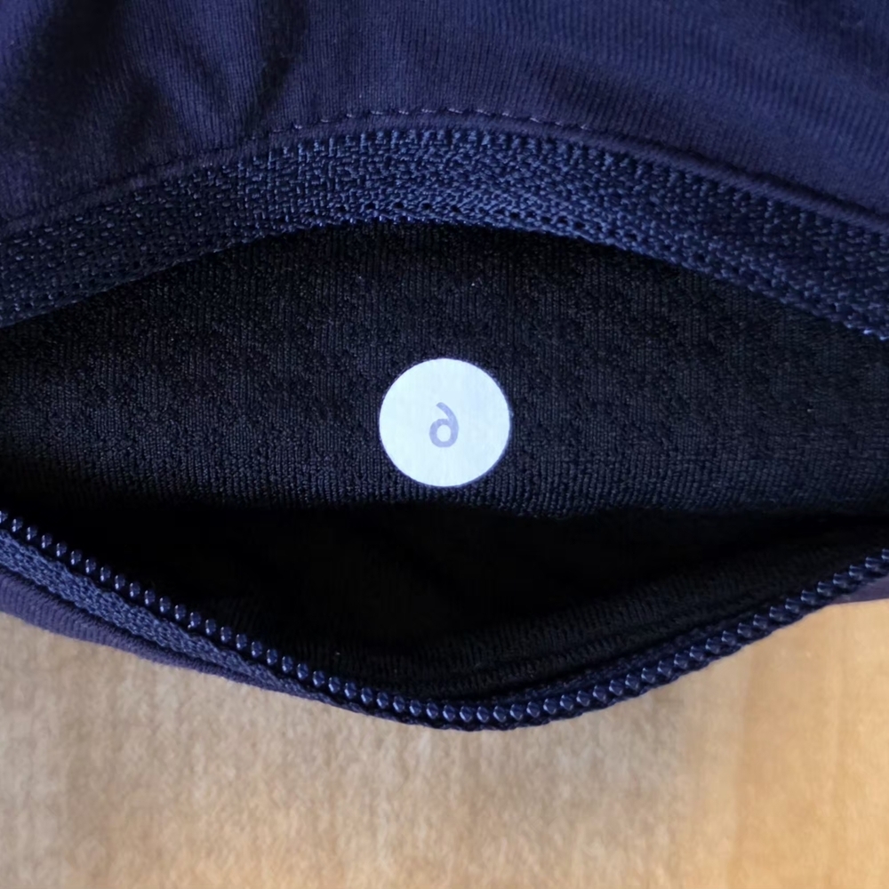 Lululemon Athletica Black Cropped Pants (YLEG10) - Picture 6 of 9